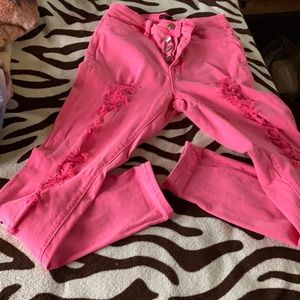 NWOT Pink Distressed Skinny jeans -7L
